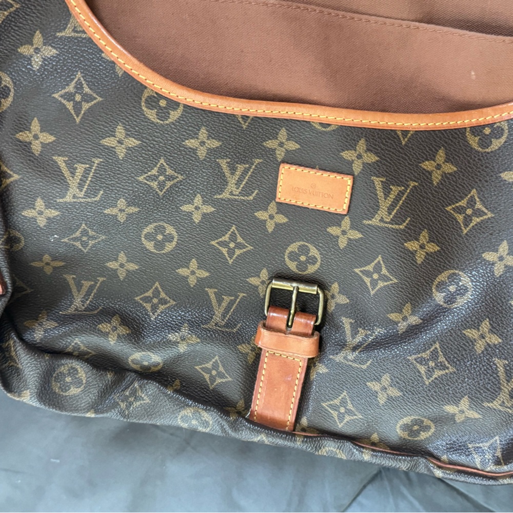 Authentic double sided saddle bag Louis Vuitton Bag - Picture 6 of 12